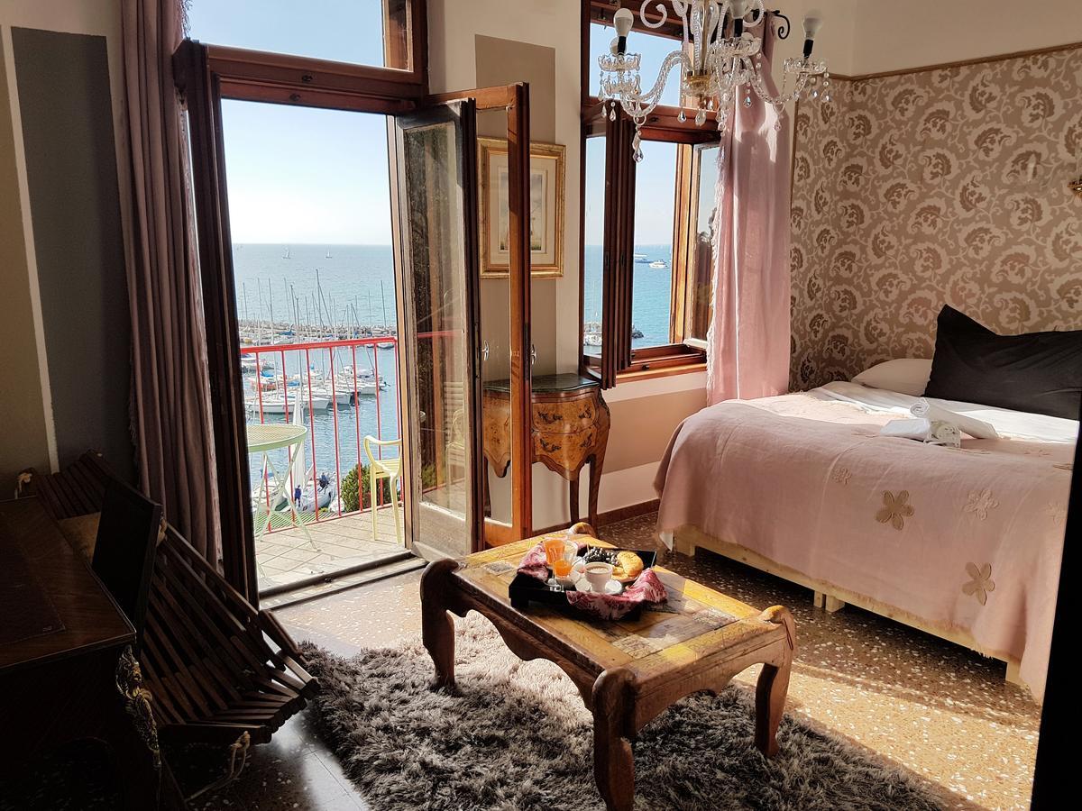 Hotel Mignon Trieste Exterior photo
