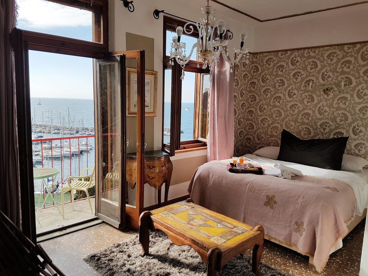 Hotel Mignon Trieste Exterior photo